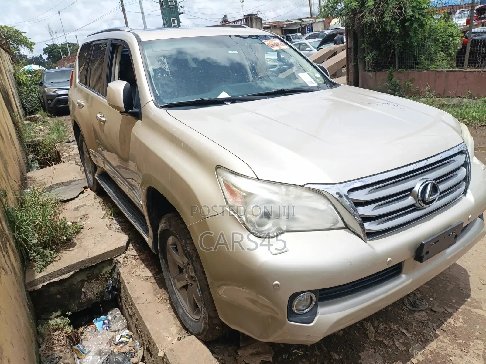 Lexus GX 2013 Gold