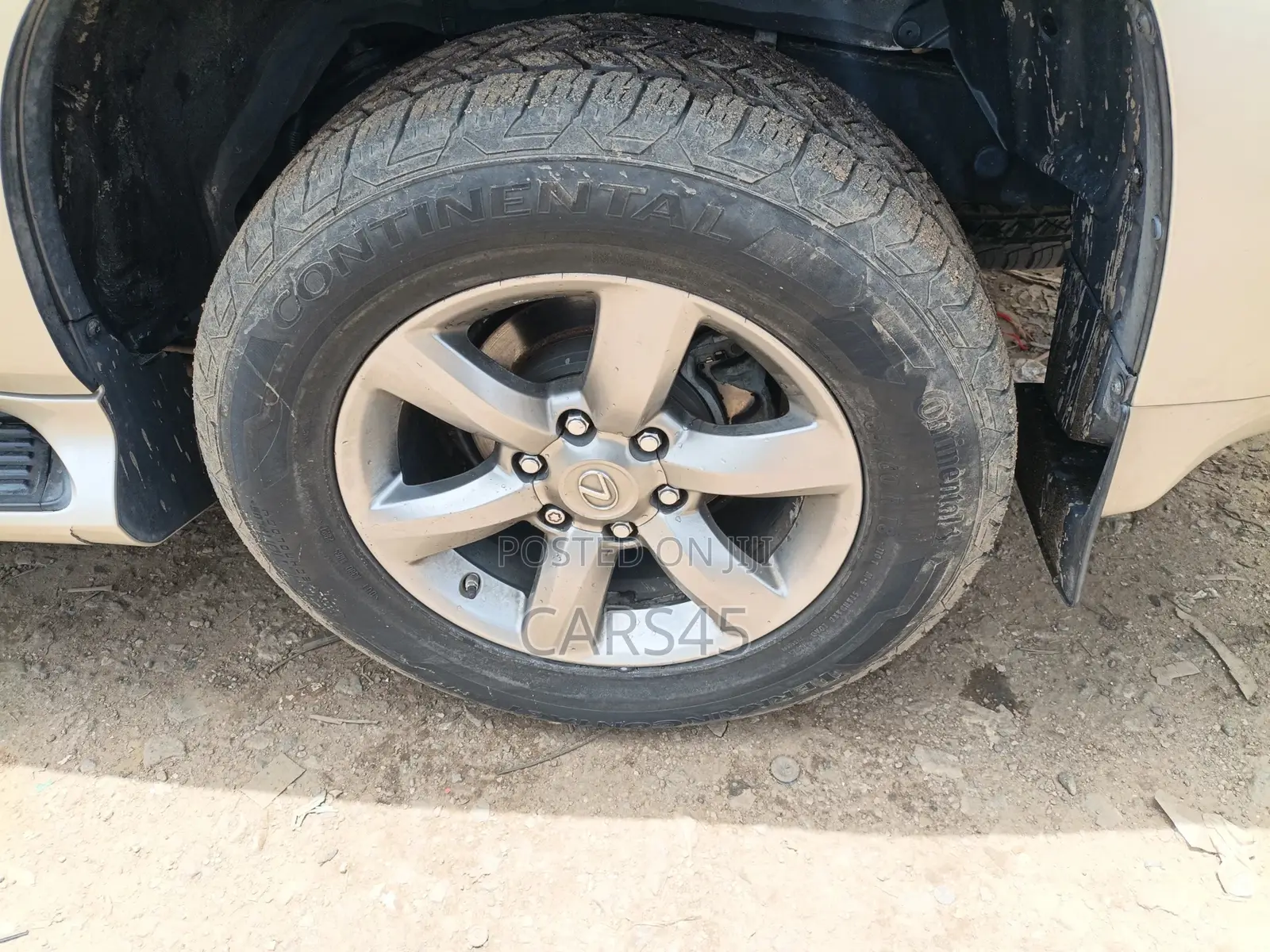 Lexus GX 2013 Gold