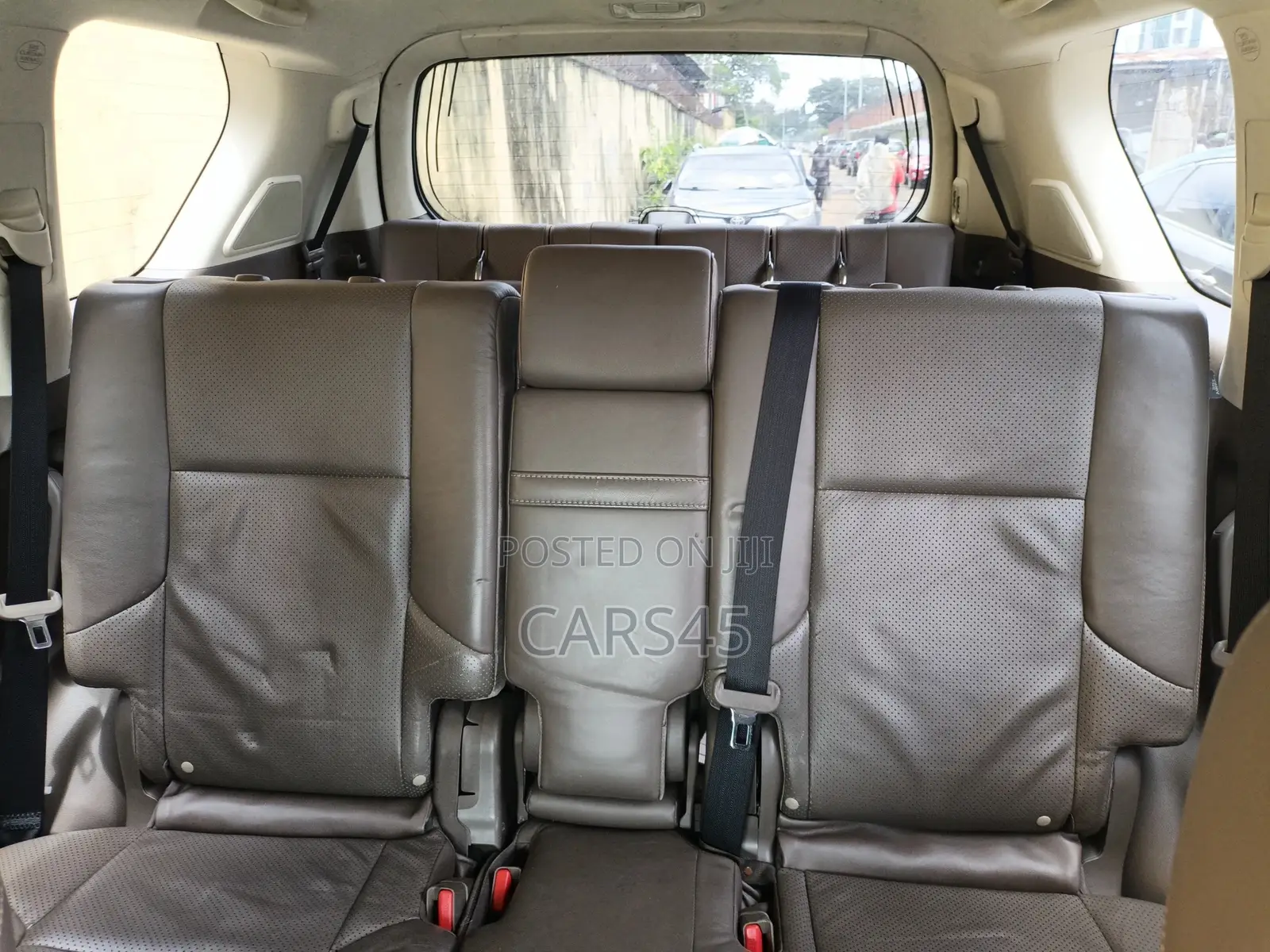 Lexus GX 2013 Gold
