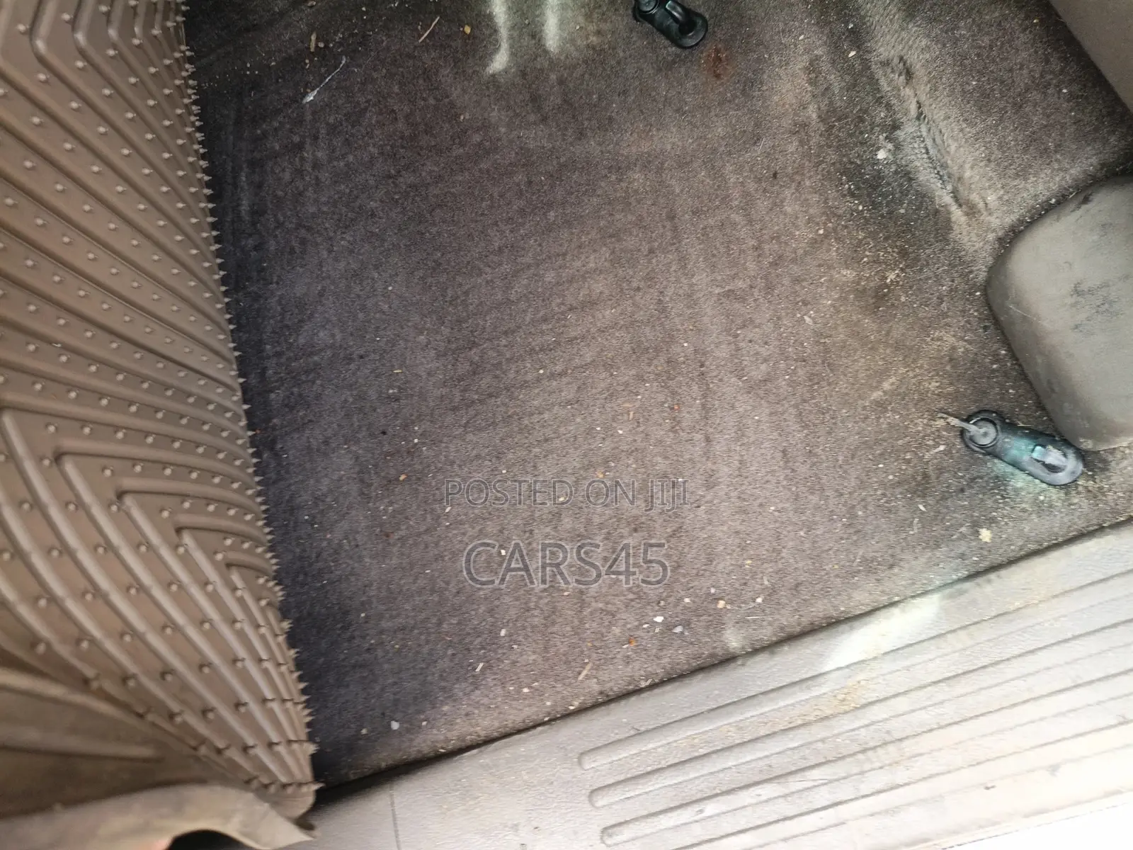 Lexus GX 2013 Gold