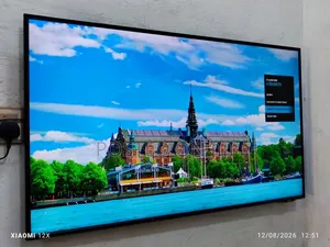 Samsung 43" Crystal Uhd HDR Bezel-Less Screen Airslim Smart TV