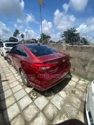 Hyundai Sonata 2016 Red