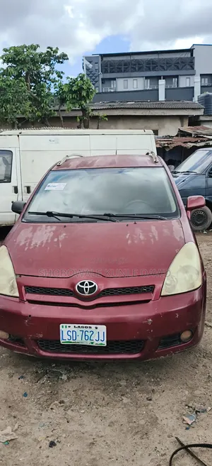 Toyota Corolla Verso 2005