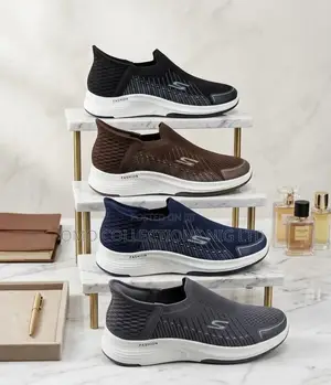 Premium Unisex Slip-on Fashion Sneakers – Stylish and Comfortable