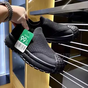 Iconic Men’s Athletic Black Slip-on Sneakers – Fully Boxed