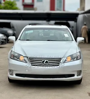 Lexus ES 2012 White