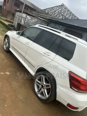 Mercedes-Benz GLK-Class 350 4MATIC 2012 White