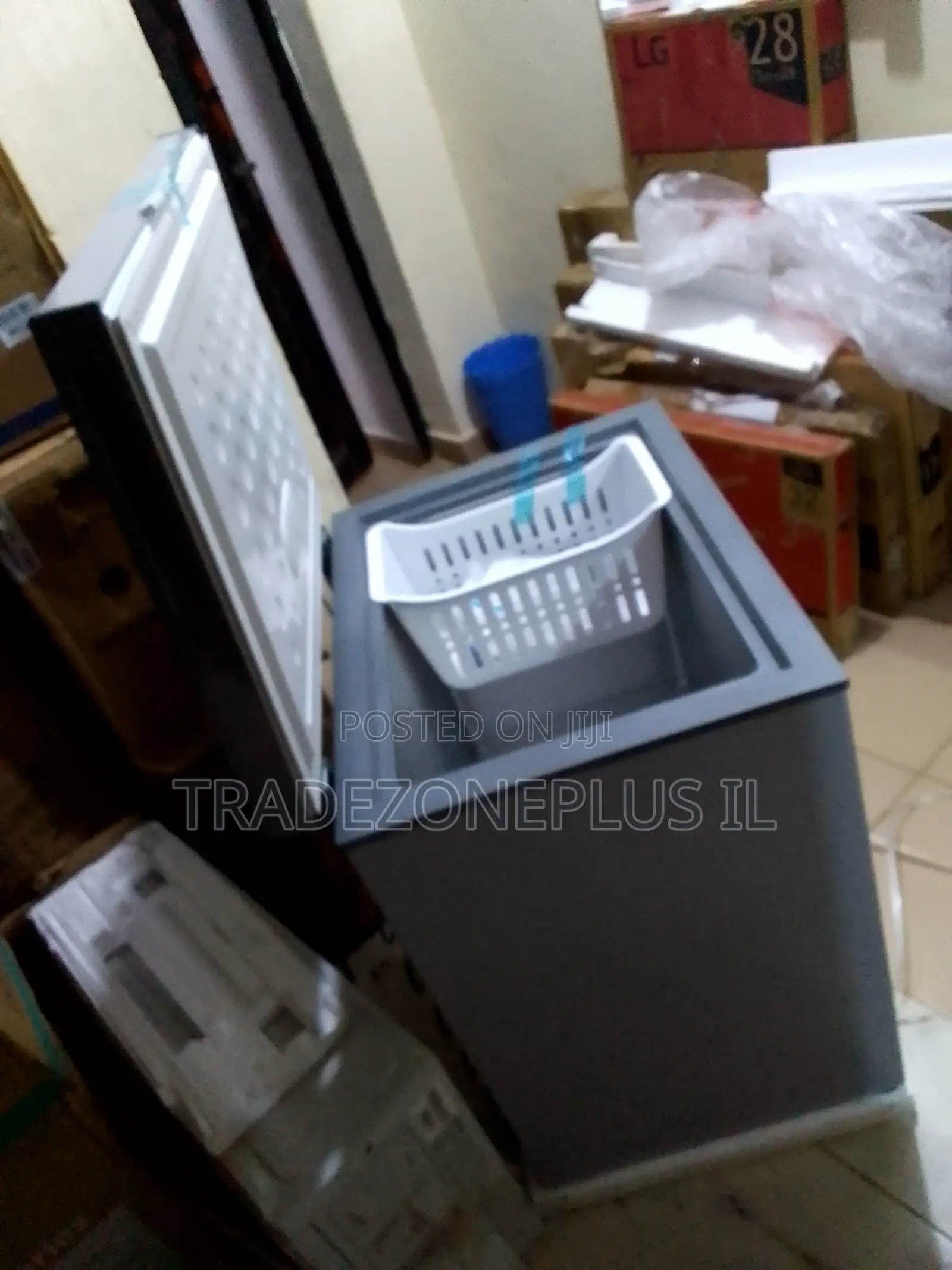 Get More Storage With the Skyrun BD145A Deep Freezer