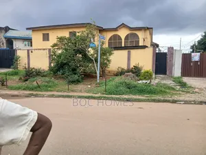 3bdrm Block of Flats in Alimosho for sale