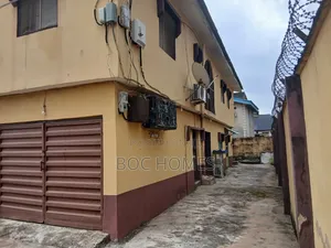 3bdrm Block of Flats in Alimosho for sale