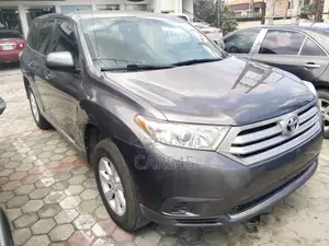 Toyota Highlander 2011 Gray