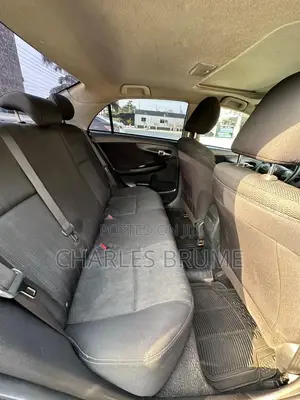 Toyota Corolla L 4-Speed Automatic 2013 Black
