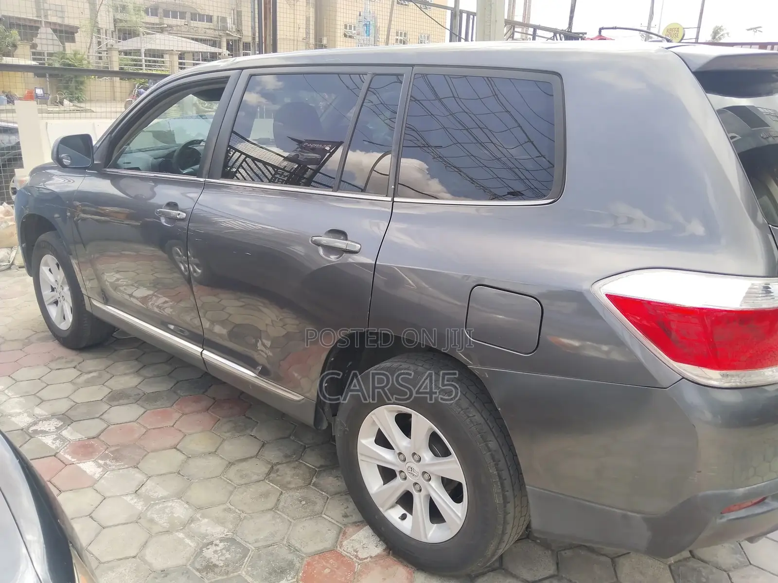 Toyota Highlander 2011 Gray