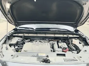 Toyota Highlander XLE 2022 Gray