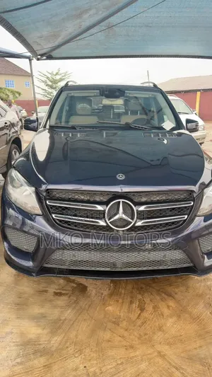 Mercedes-Benz GLE-Class GLE 350 2018 Blue