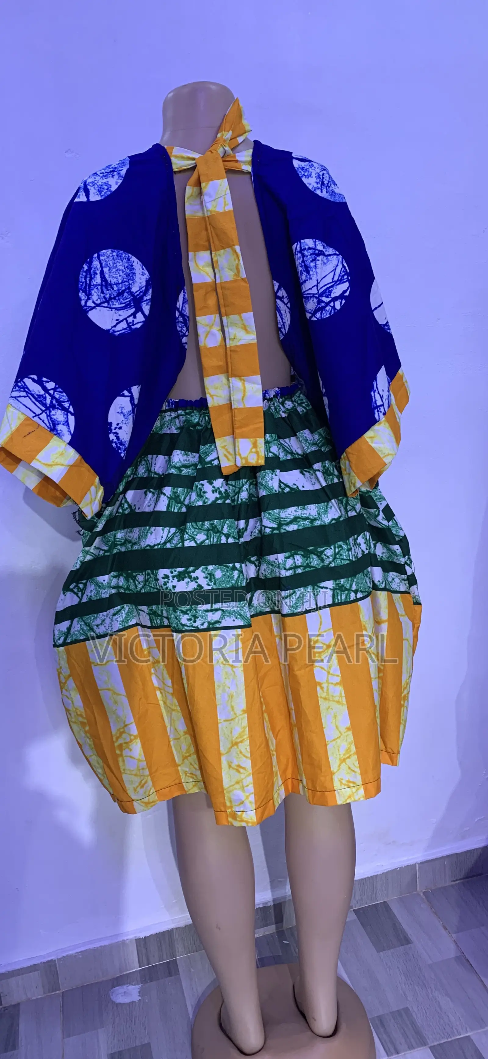 Short Backless Bubu