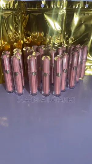 Lip Glow by Annabelle