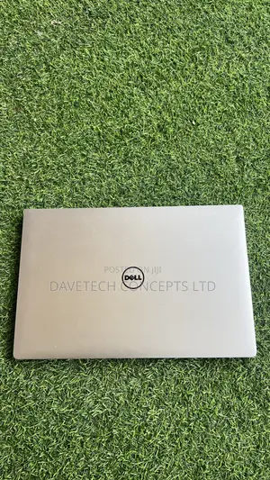 Laptop Dell XPS 15 (9560) 16GB Intel Core i5 SSD 1.5T