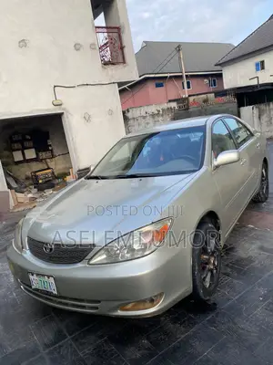 Toyota Camry 2003 Gold