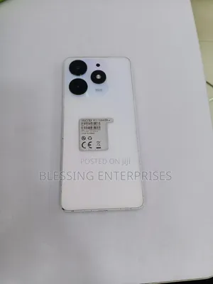 Tecno Spark 10 Pro 128 GB White