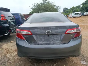 Toyota Camry 2014 Gray