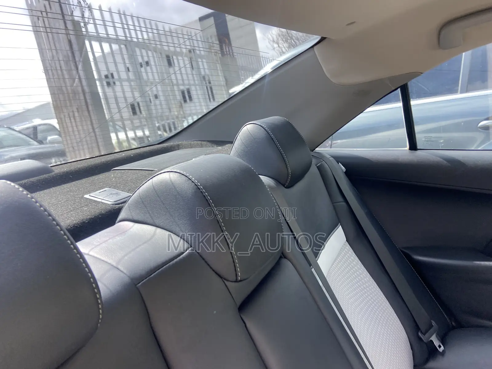 Toyota Camry 2014 Silver