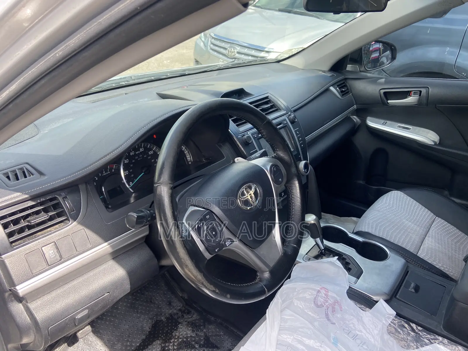 Toyota Camry 2014 Silver