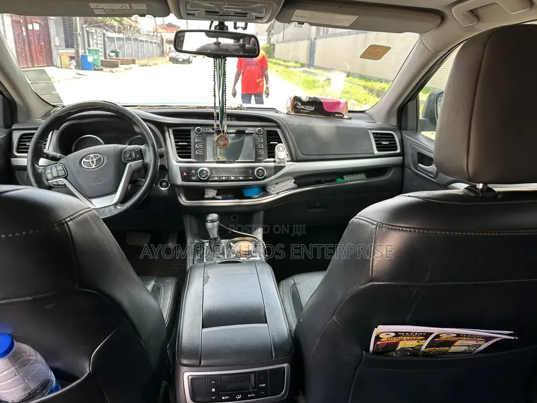 Toyota Highlander 2016 Black