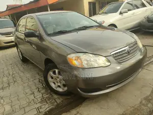 Toyota Corolla LE 2004 Gray