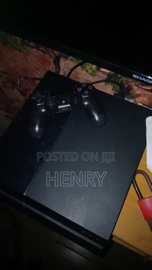 PlayStation 4 Fat Higer Version