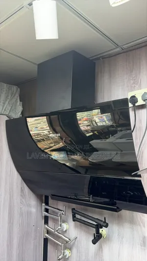 Modern, Wall-Mounted Black Glass Kitchen Extractor Hood (Range Hood)