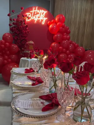 Birthday Balloon Decoration Table Setting