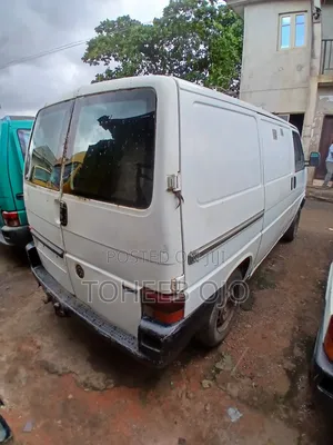 Volkswagen Transporter 1999 White