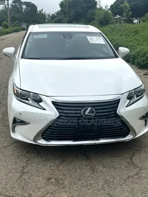 Lexus ES 2017 White
