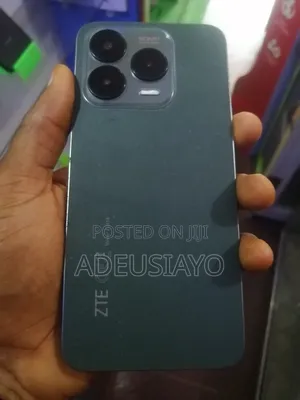 ZTE Blade V70 Design 256 GB Bronze