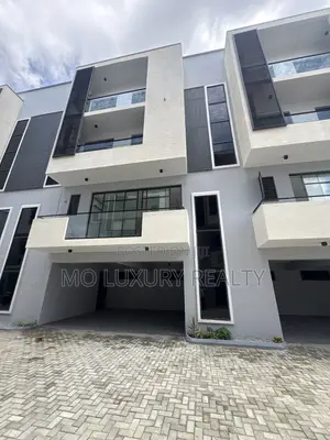 4bdrm Townhouse / Terrace in Lekki Phase 1 for rent