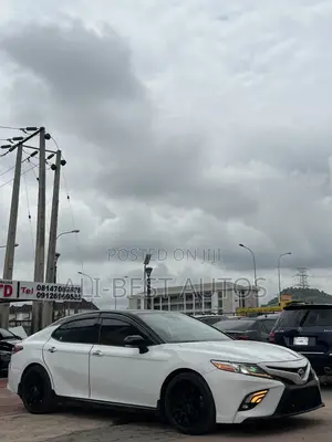 Toyota Camry 2019 White