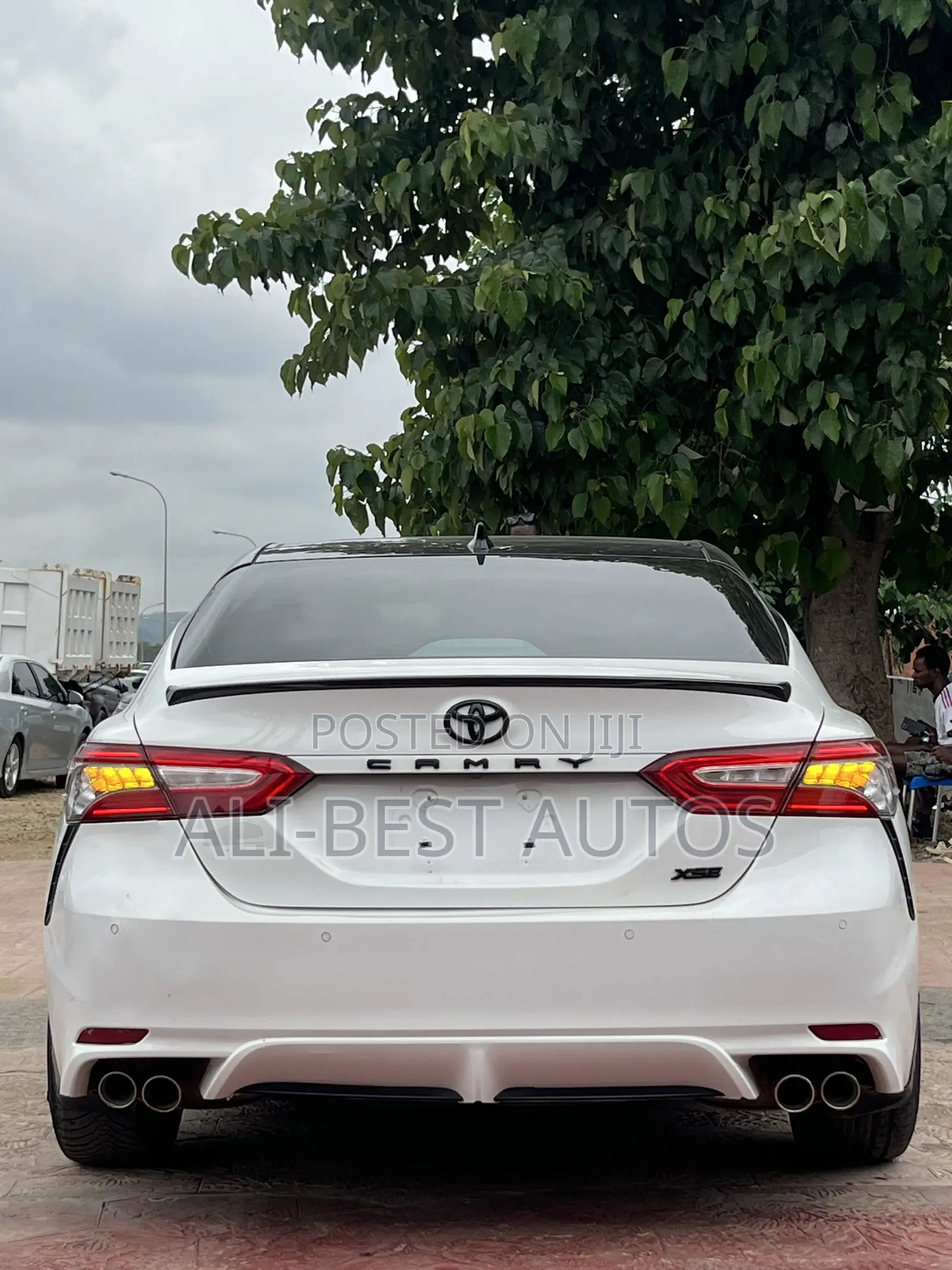 Toyota Camry 2019 White