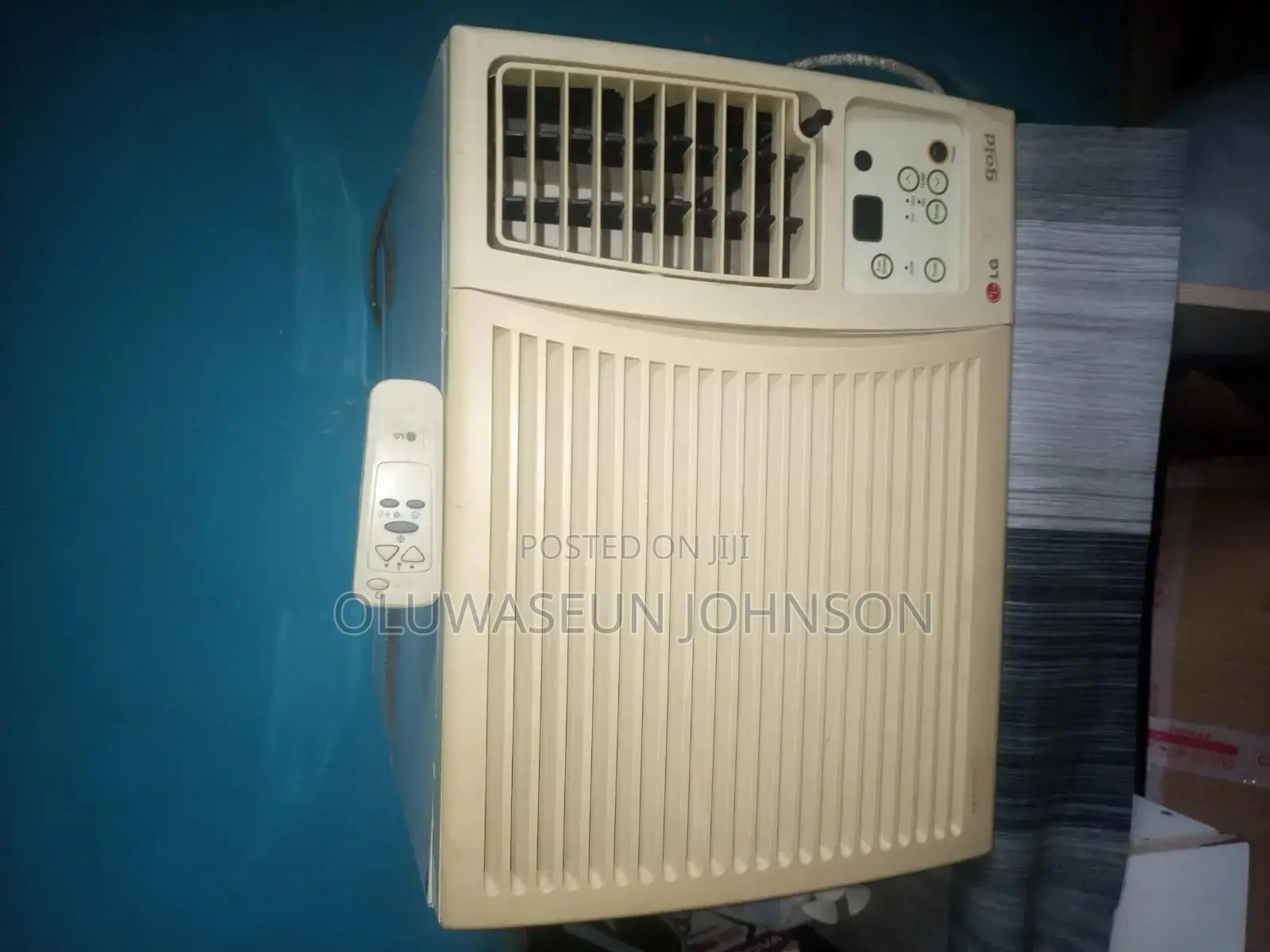 Window Unit Air Conditioner