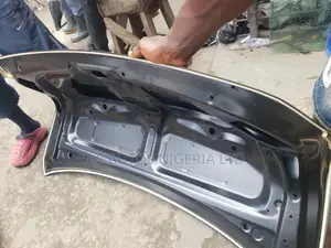 Boot Toyota Corolla 2012 Model