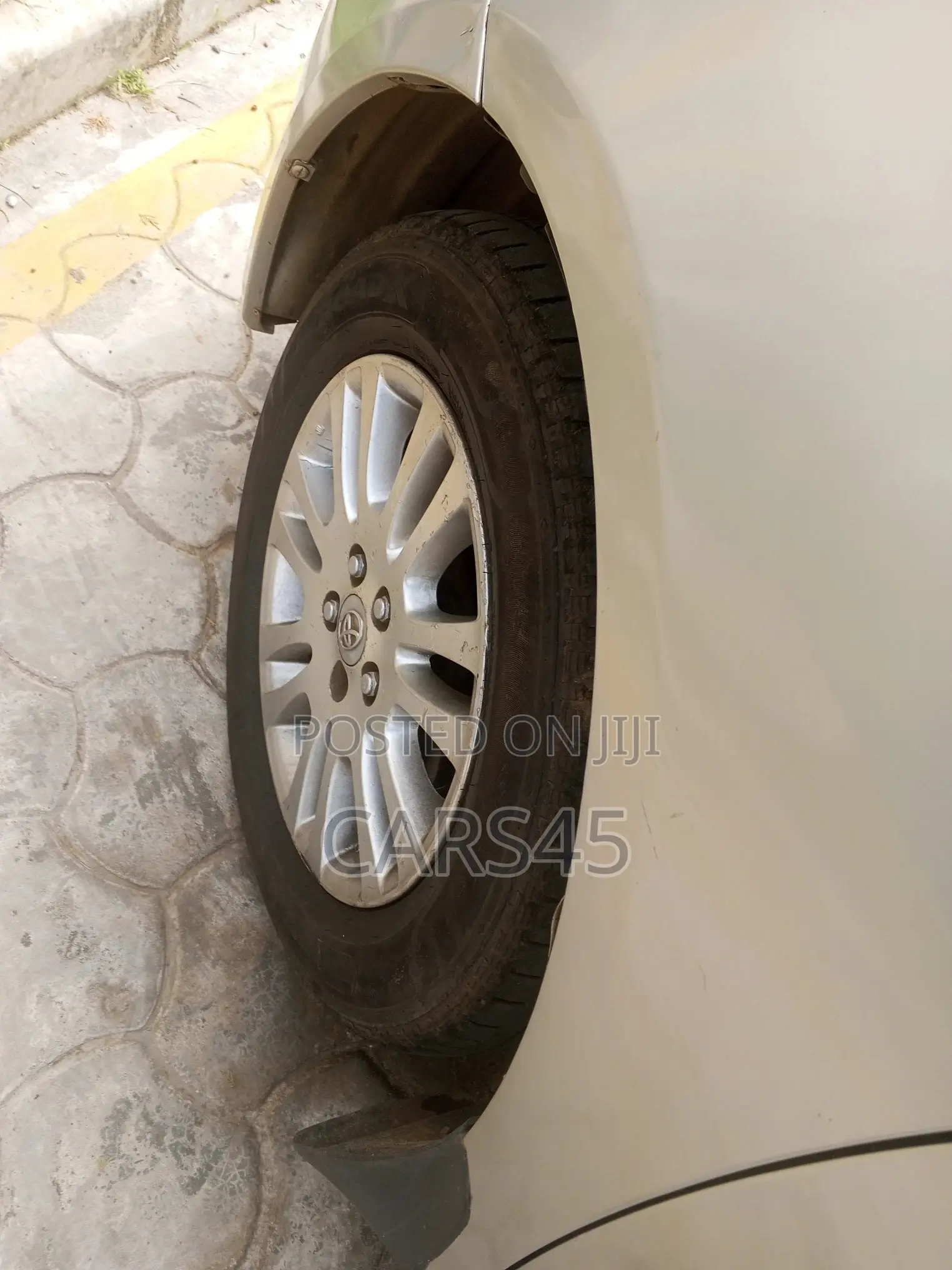 Toyota Sienna 2010 Silver