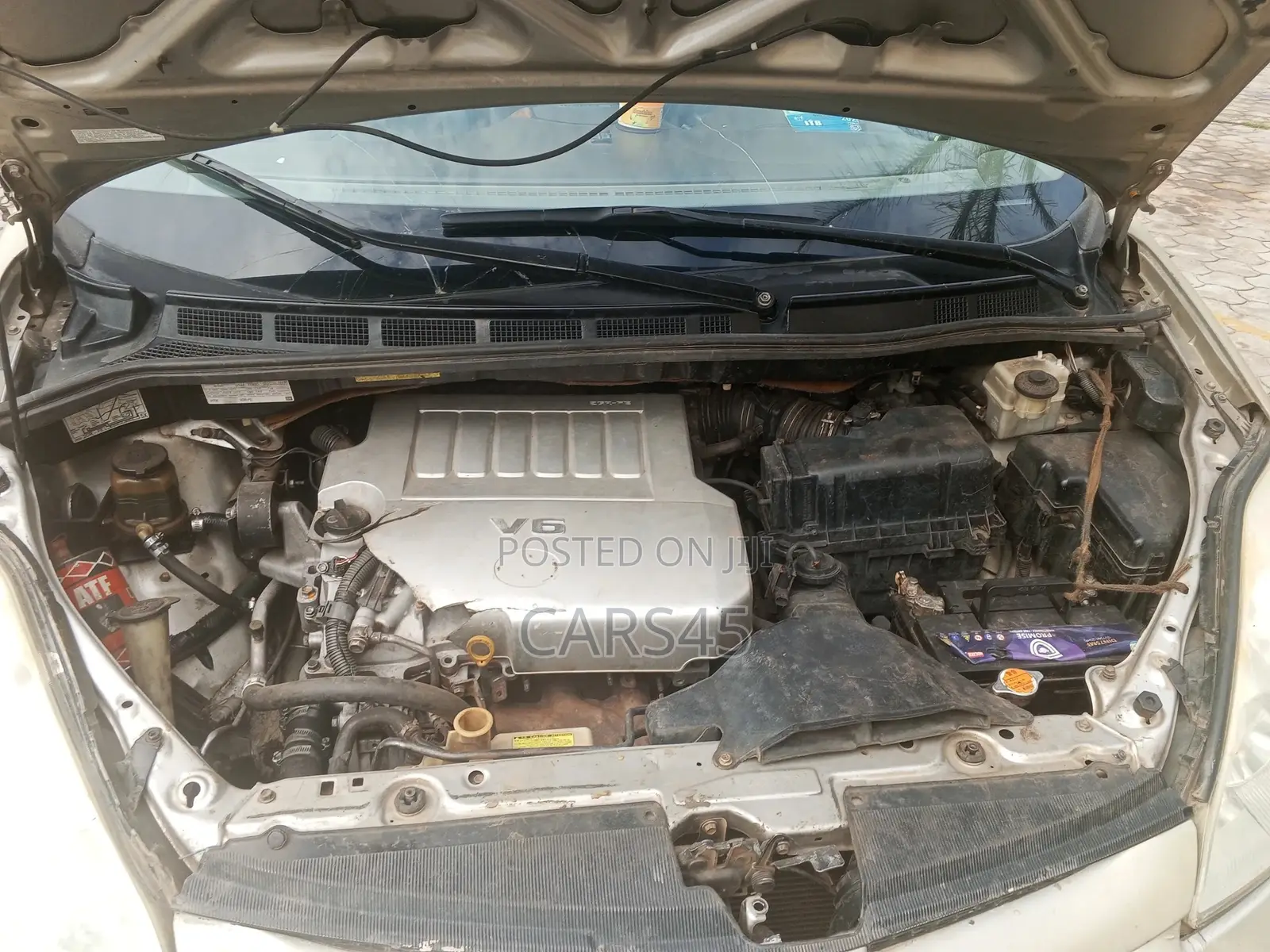 Toyota Sienna 2010 Silver