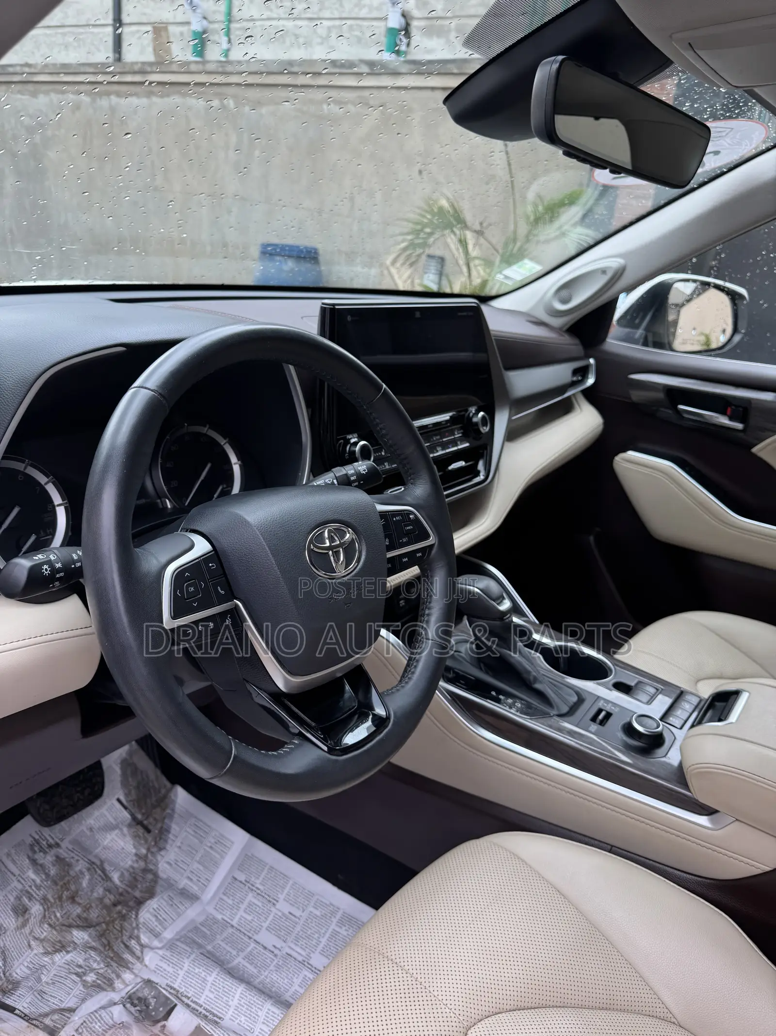 Toyota Highlander L 2022 White
