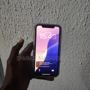 Apple iPhone 11 64 GB Red