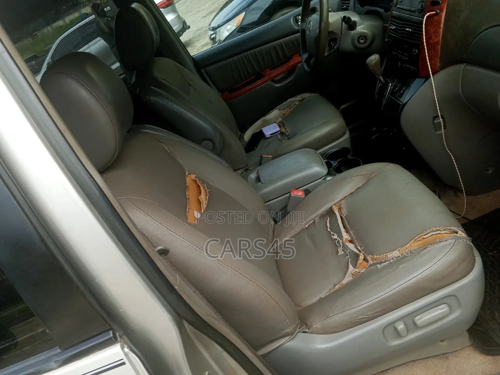 Toyota Sienna 2010 Silver