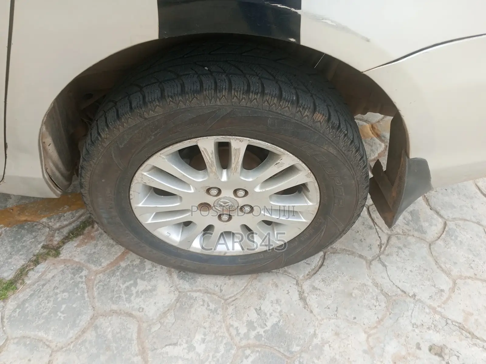 Toyota Sienna 2010 Silver