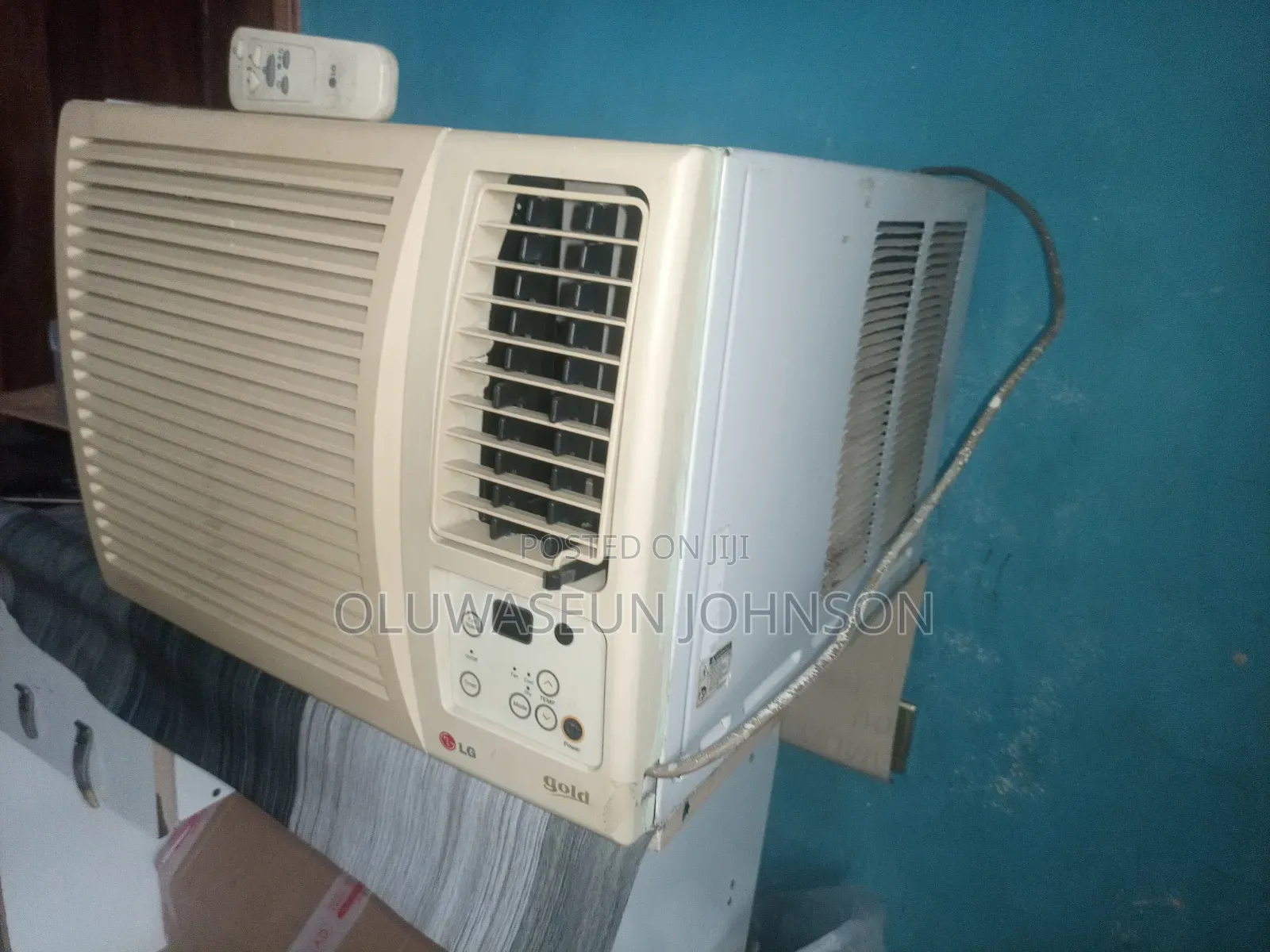 Window Unit Air Conditioner