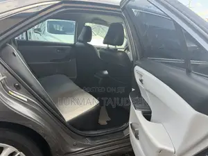 Toyota Camry SE 4dr Sedan (2.5L 4cyl 6A) 2015 Gray
