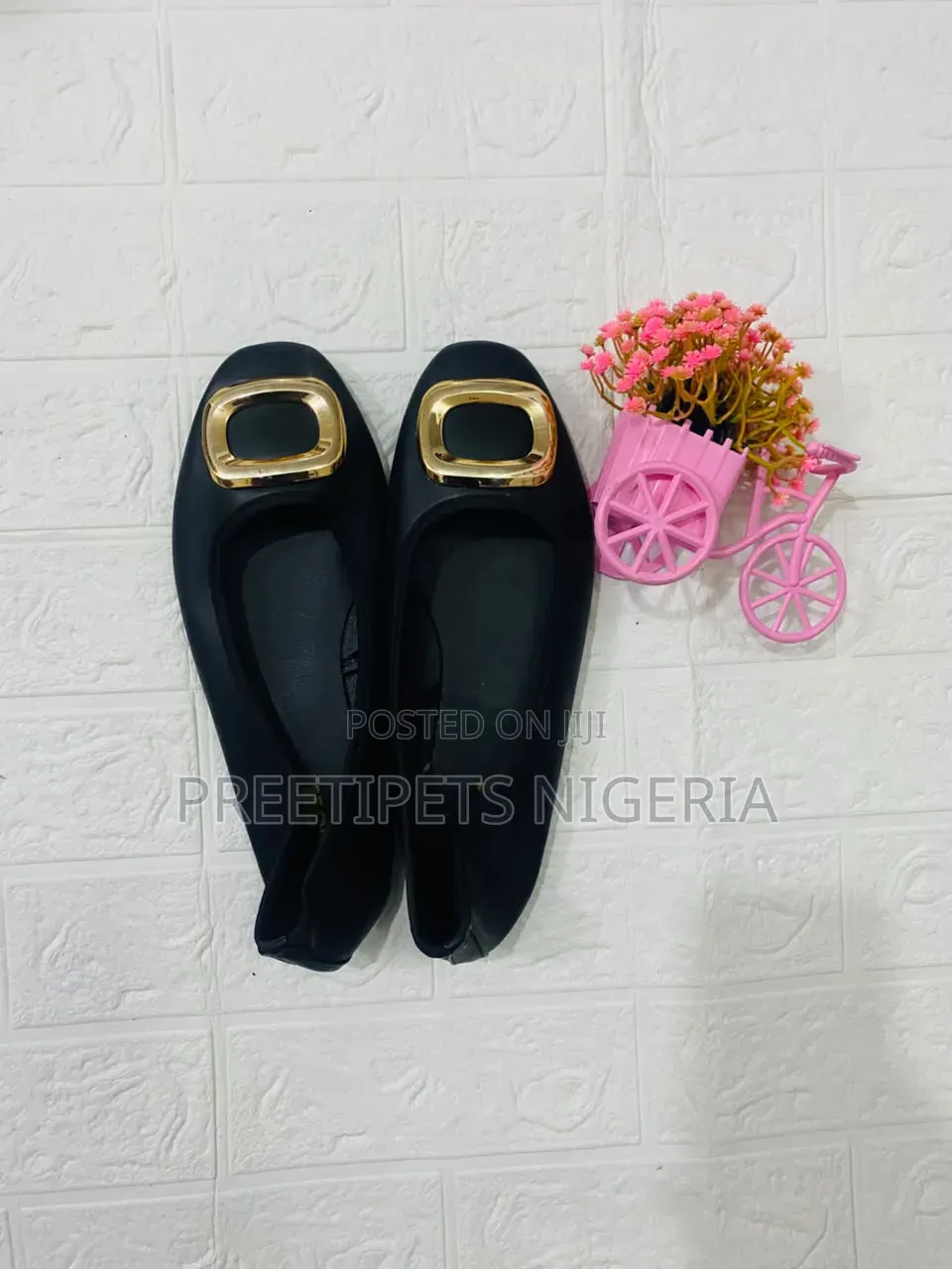 Flat Shoes