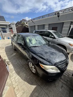 Toyota Camry Base 4dr Sedan (2.5L 4cyl 6M) 2010 Black